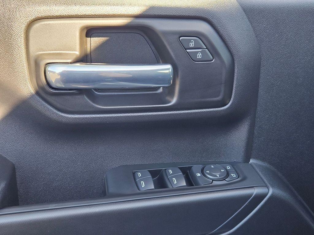 new 2026 Chevrolet Silverado 1500 car, priced at $48,404