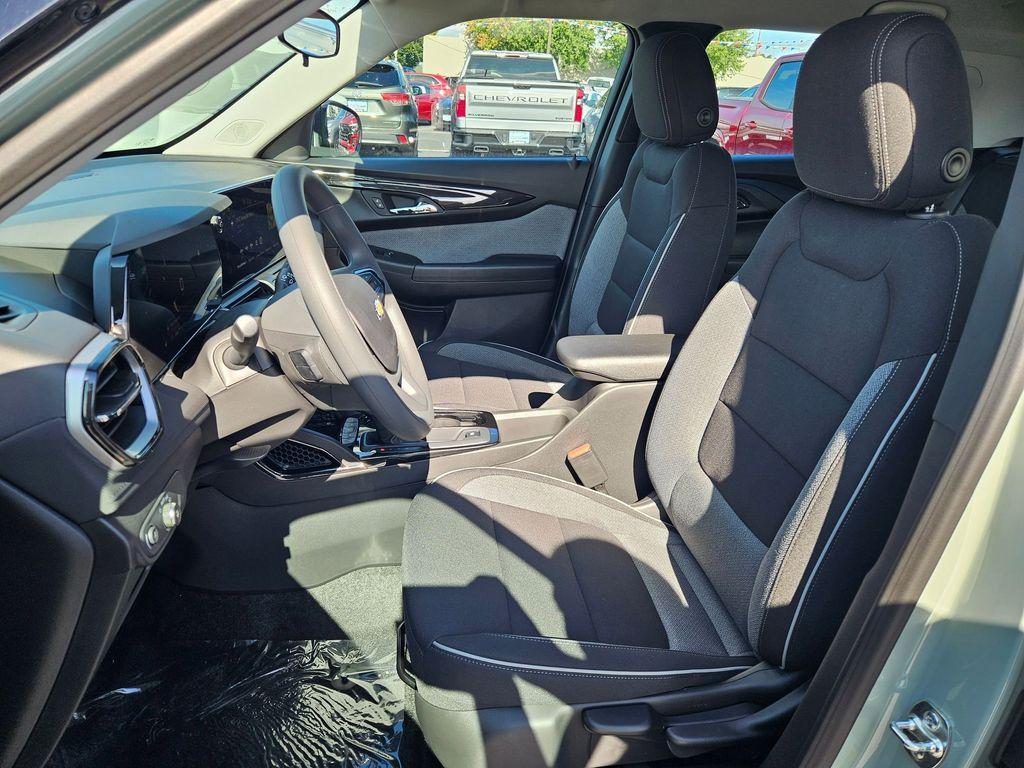 new 2026 Chevrolet TrailBlazer car, priced at $26,290