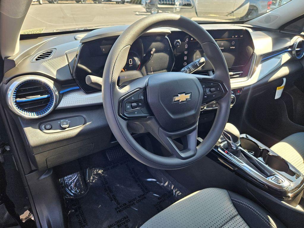 new 2025 Chevrolet Trax car, priced at $22,821