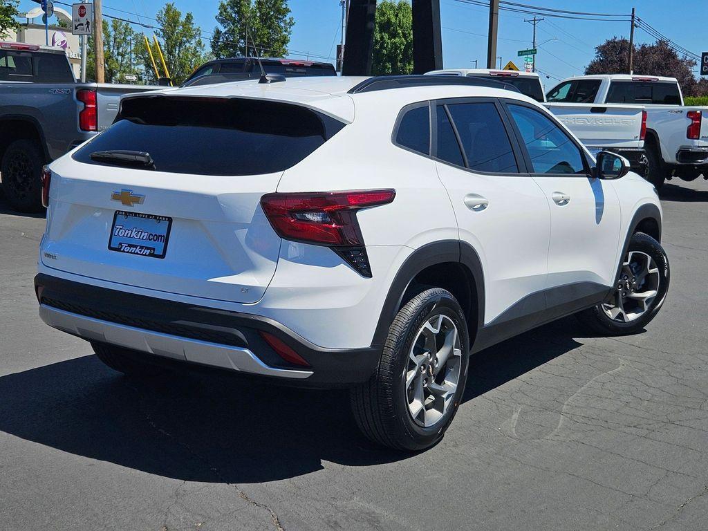 new 2025 Chevrolet Trax car, priced at $24,784