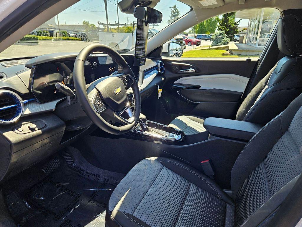 new 2025 Chevrolet Trax car, priced at $24,784