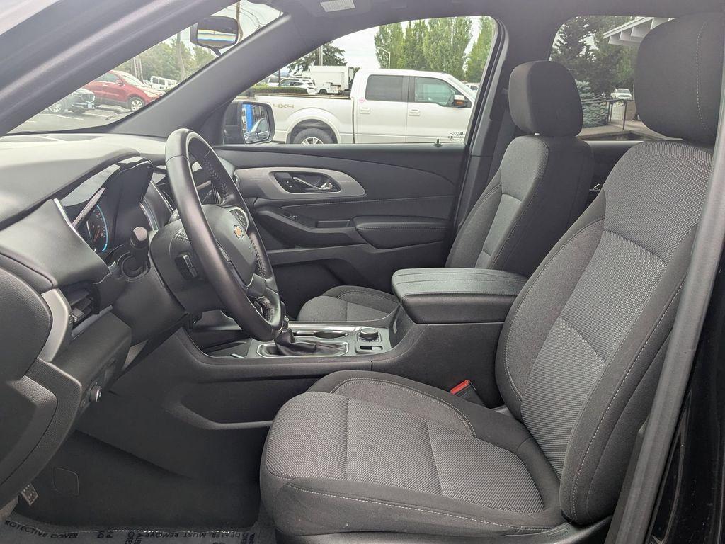 used 2022 Chevrolet Traverse car, priced at $30,967