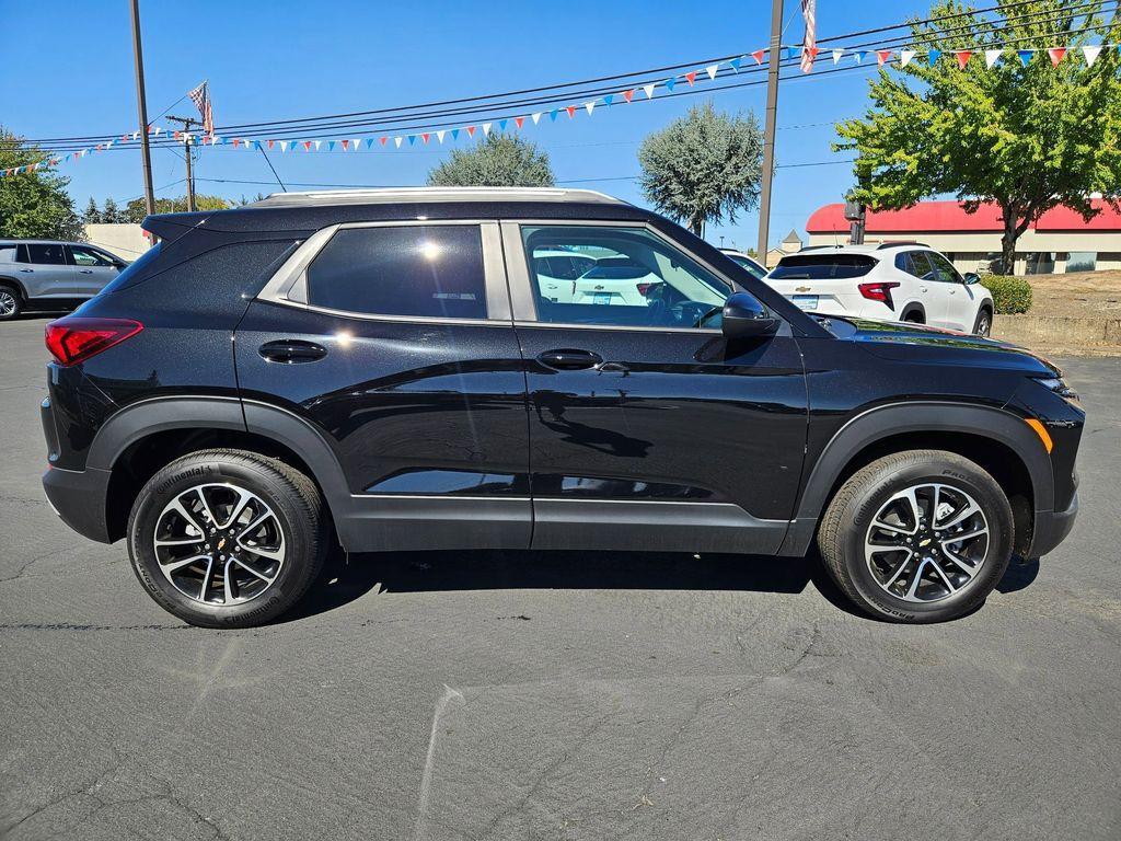 new 2026 Chevrolet TrailBlazer car, priced at $28,065