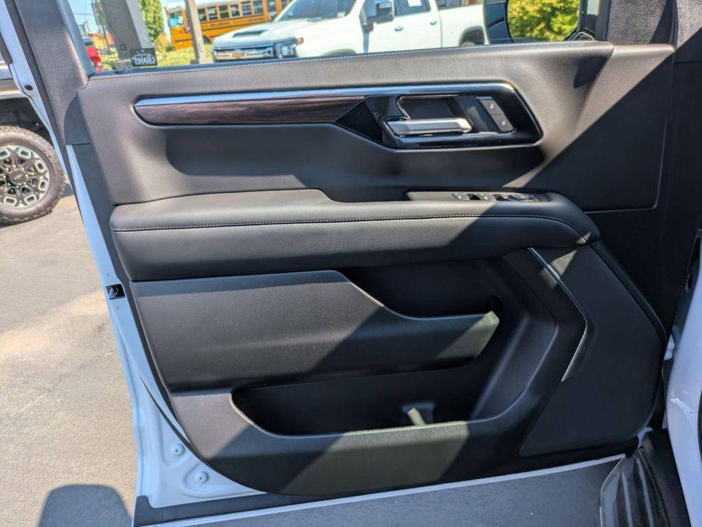 new 2025 Chevrolet Tahoe car, priced at $65,469