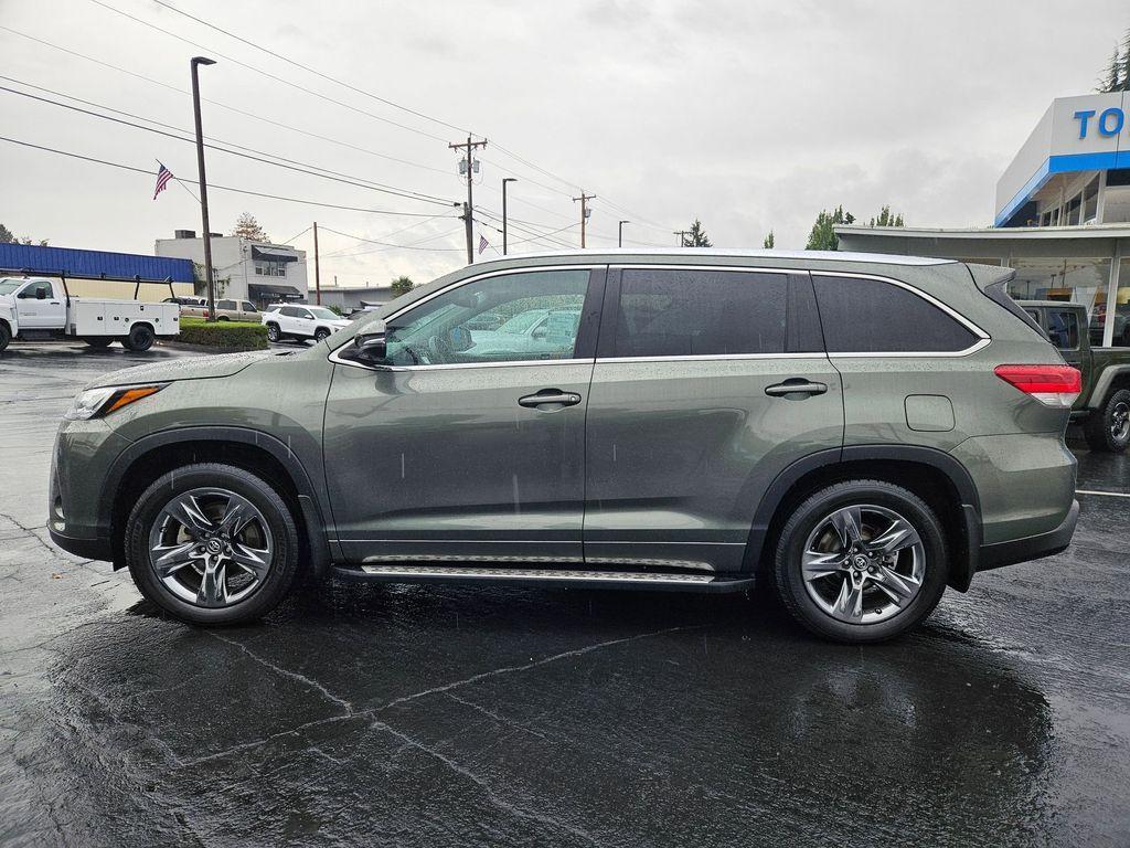 used 2019 Toyota Highlander car, priced at $29,967