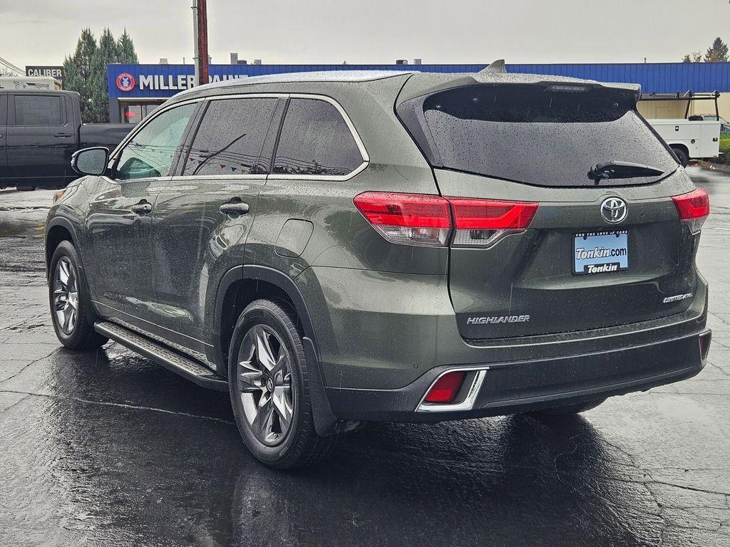used 2019 Toyota Highlander car, priced at $29,967