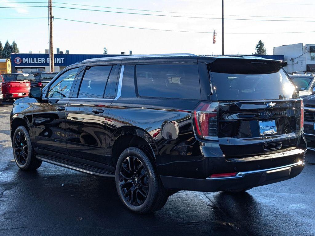 new 2025 Chevrolet Suburban car, priced at $72,085