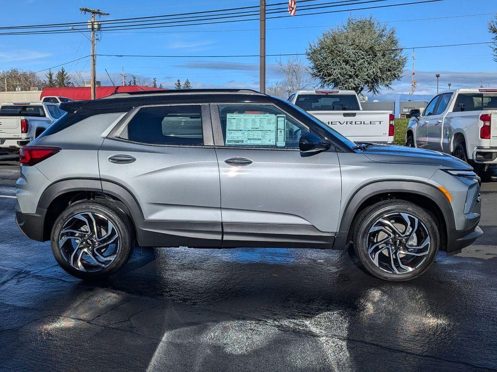 new 2025 Chevrolet TrailBlazer car, priced at $33,675