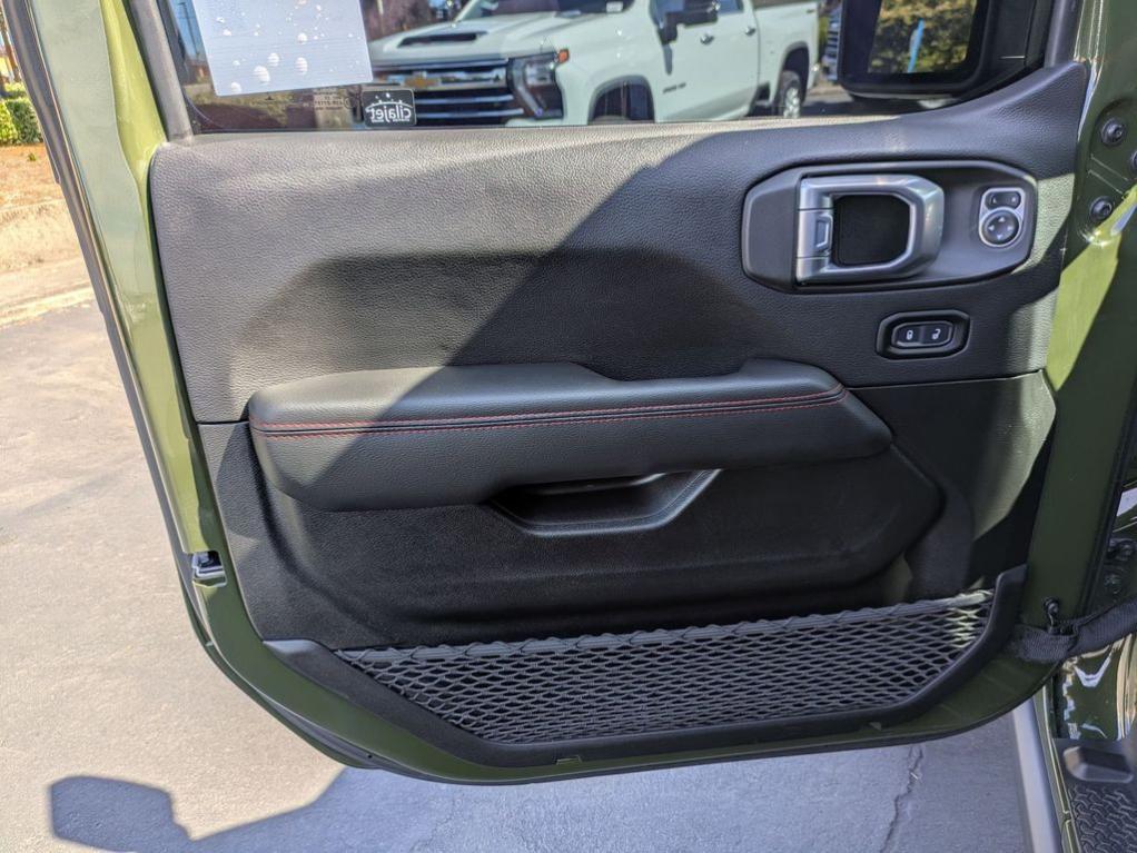 used 2023 Jeep Gladiator car, priced at $39,967