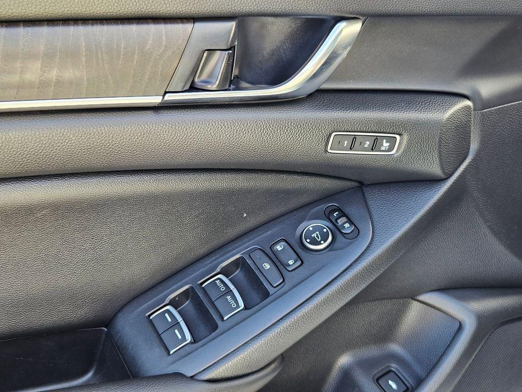used 2021 Honda Accord Hybrid car, priced at $24,967