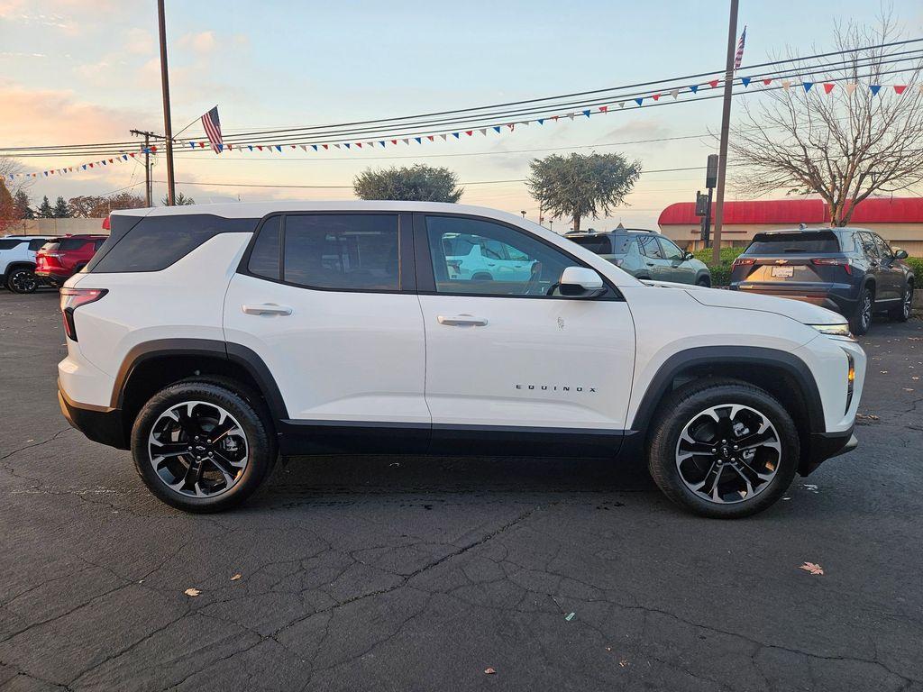 new 2026 Chevrolet Equinox car, priced at $32,044