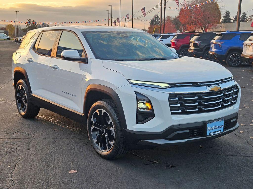new 2026 Chevrolet Equinox car, priced at $32,044