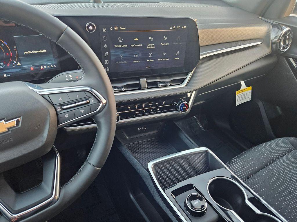 new 2026 Chevrolet Equinox car, priced at $32,044