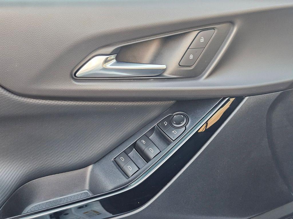 new 2026 Chevrolet Equinox car, priced at $32,044