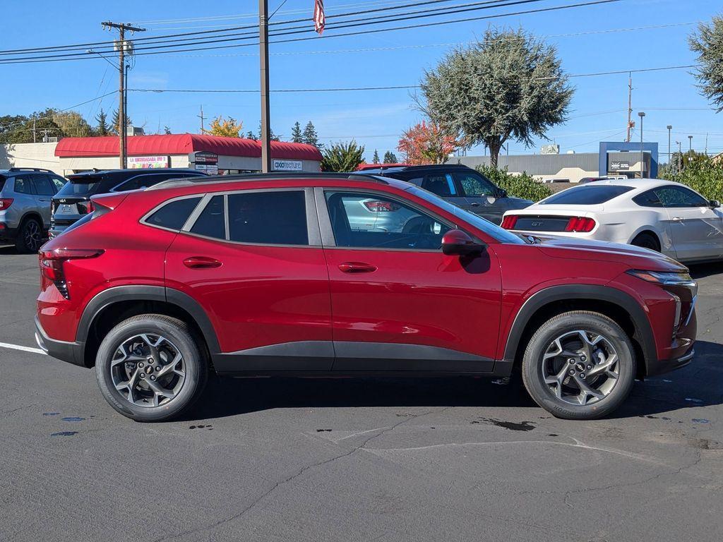 new 2025 Chevrolet Trax car, priced at $25,260