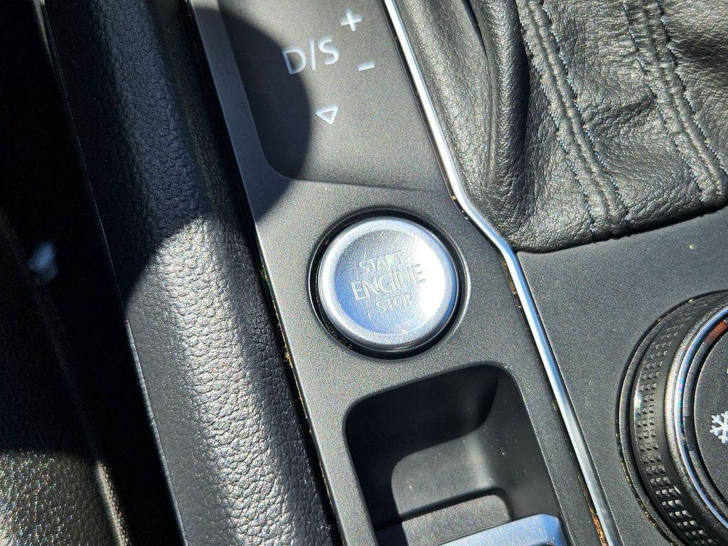 used 2019 Volkswagen Atlas car, priced at $20,967
