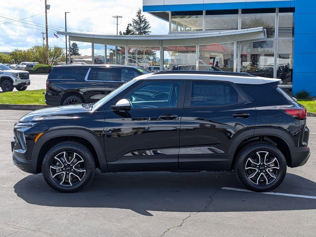 new 2025 Chevrolet TrailBlazer car, priced at $32,479