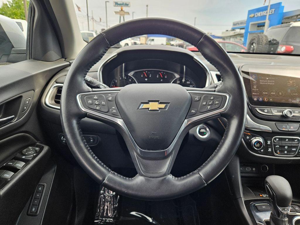 used 2022 Chevrolet Equinox car, priced at $23,704