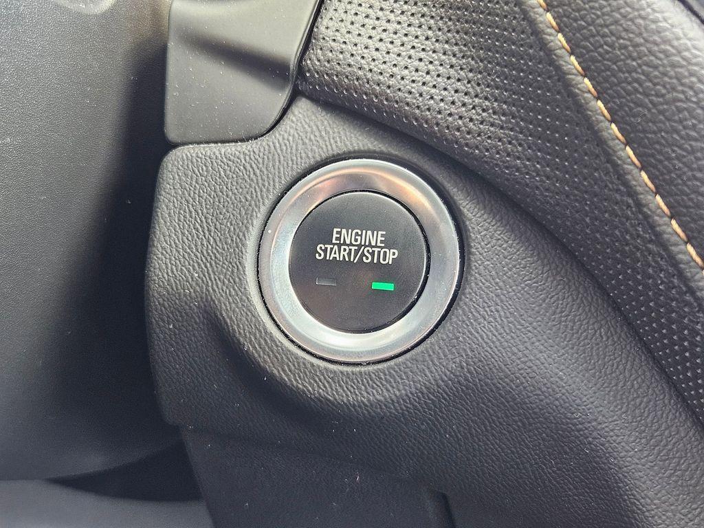 used 2022 Chevrolet Equinox car, priced at $23,704