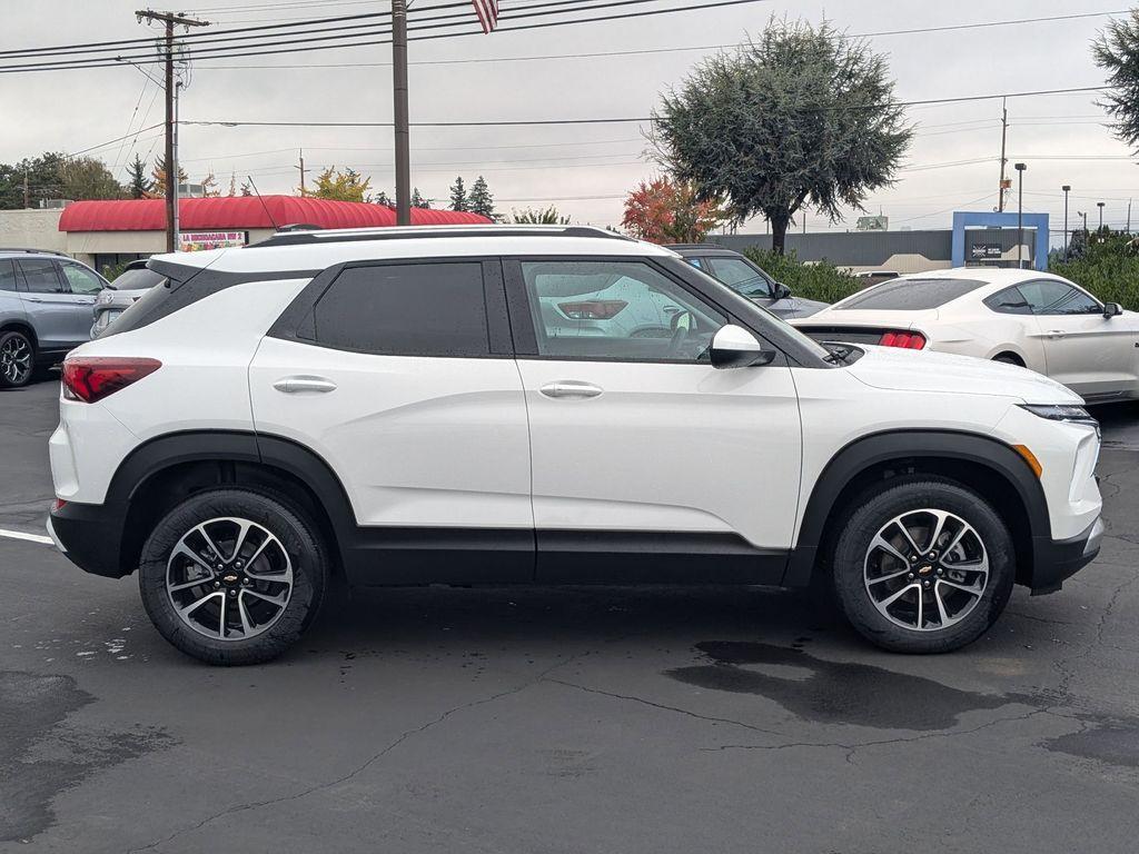 new 2025 Chevrolet TrailBlazer car, priced at $27,990