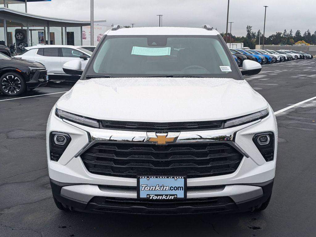 new 2025 Chevrolet TrailBlazer car, priced at $27,990