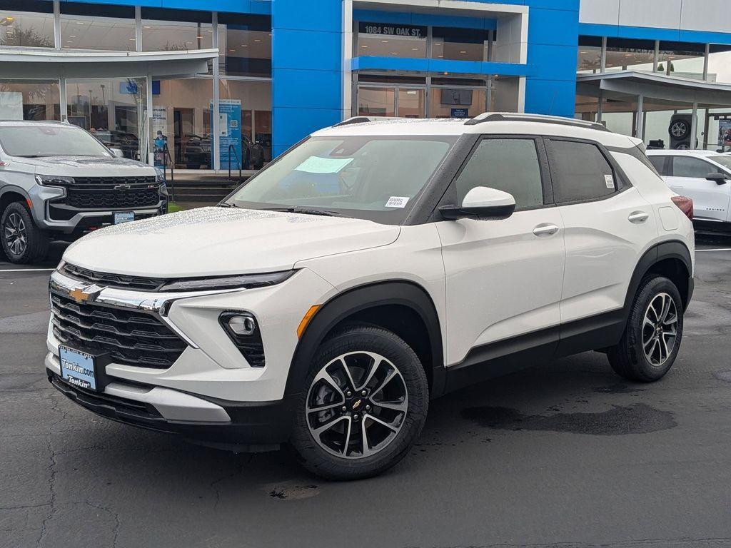 new 2025 Chevrolet TrailBlazer car, priced at $27,990