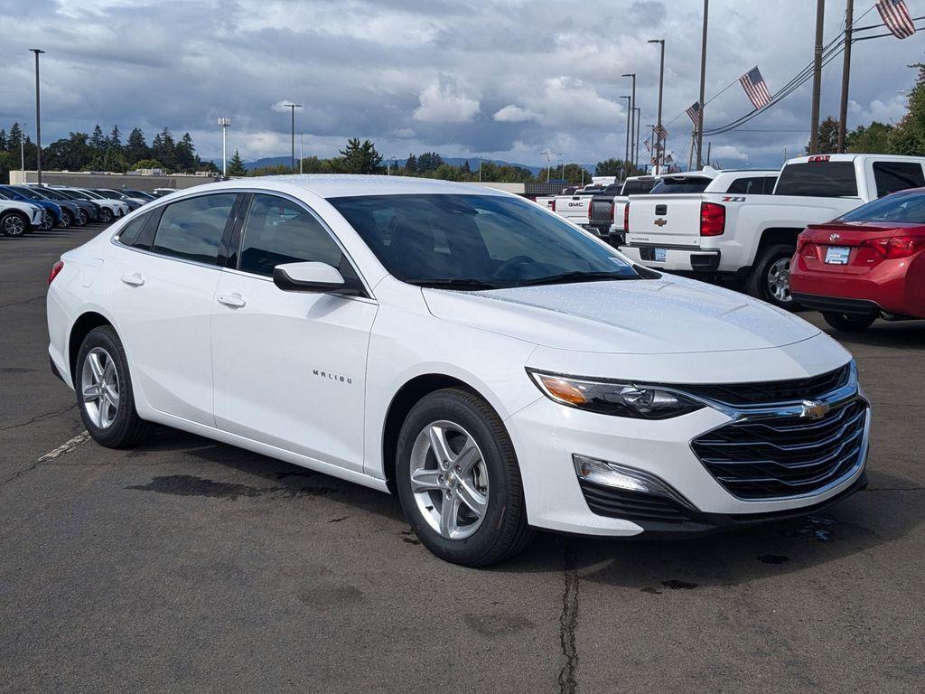 new 2025 Chevrolet Malibu car, priced at $26,115