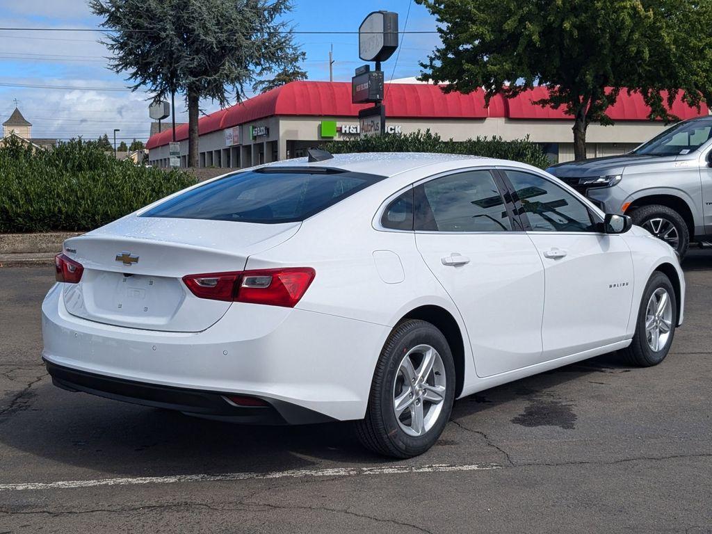 new 2025 Chevrolet Malibu car, priced at $26,115