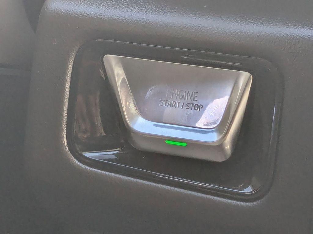 used 2025 GMC Yukon car, priced at $69,776