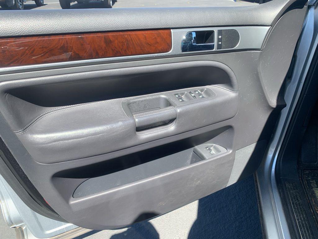 used 2004 Volkswagen Touareg car, priced at $6,999