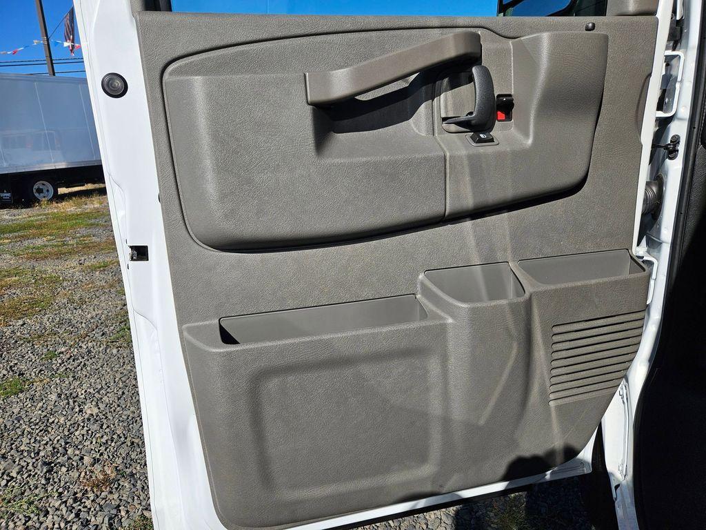 new 2025 Chevrolet Express 2500 car, priced at $50,456