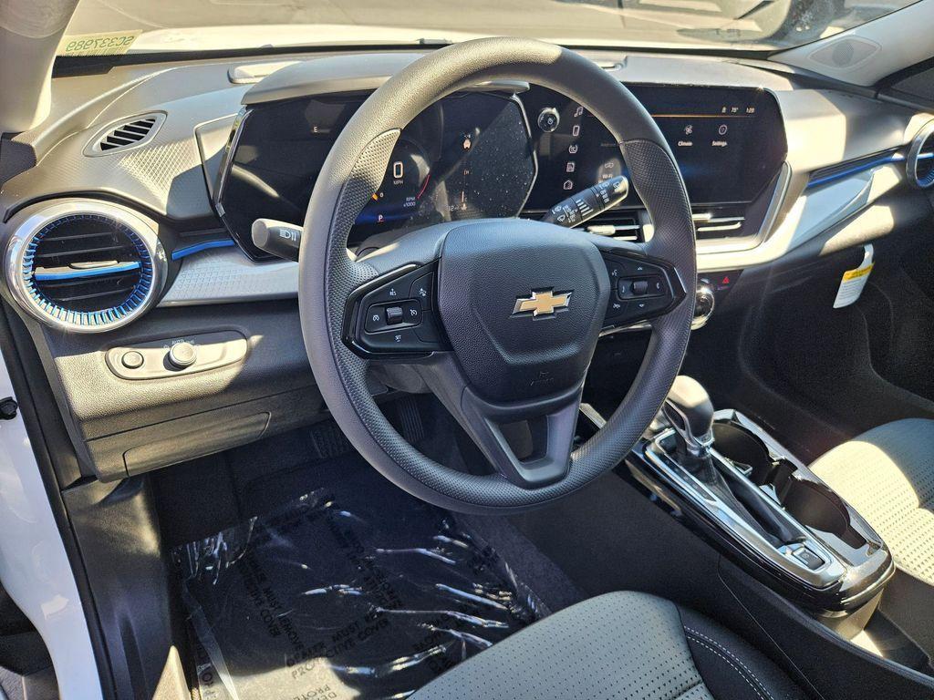 new 2025 Chevrolet Trax car, priced at $22,821