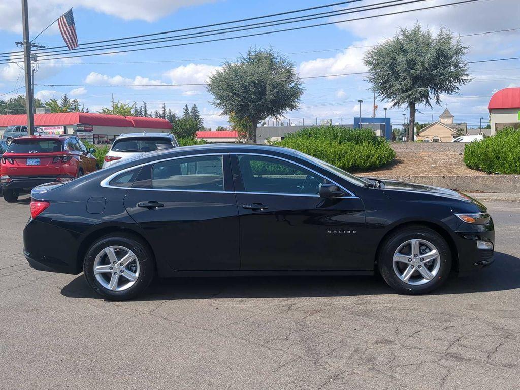 new 2025 Chevrolet Malibu car, priced at $25,897