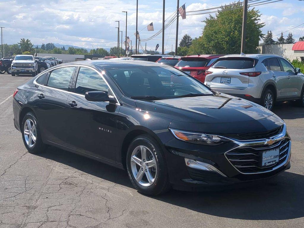 new 2025 Chevrolet Malibu car, priced at $25,897