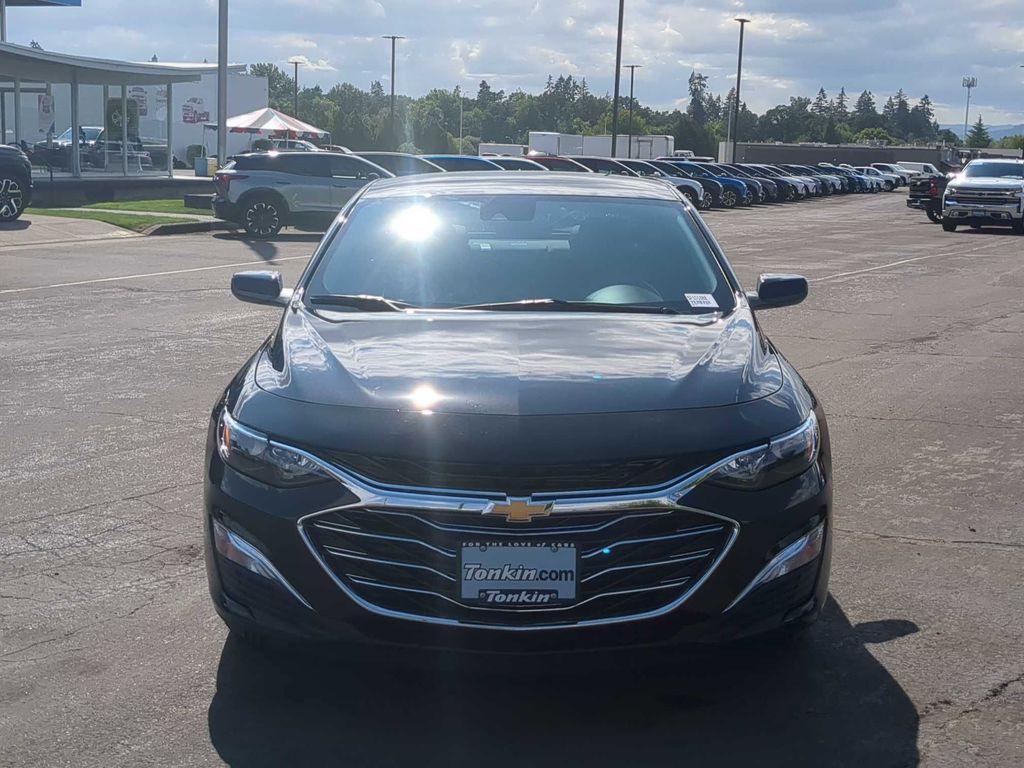 new 2025 Chevrolet Malibu car, priced at $25,897