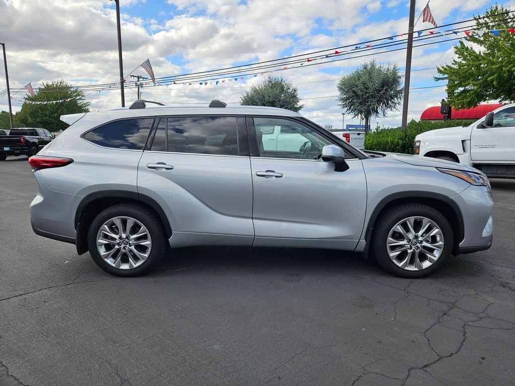 used 2021 Toyota Highlander car, priced at $37,949