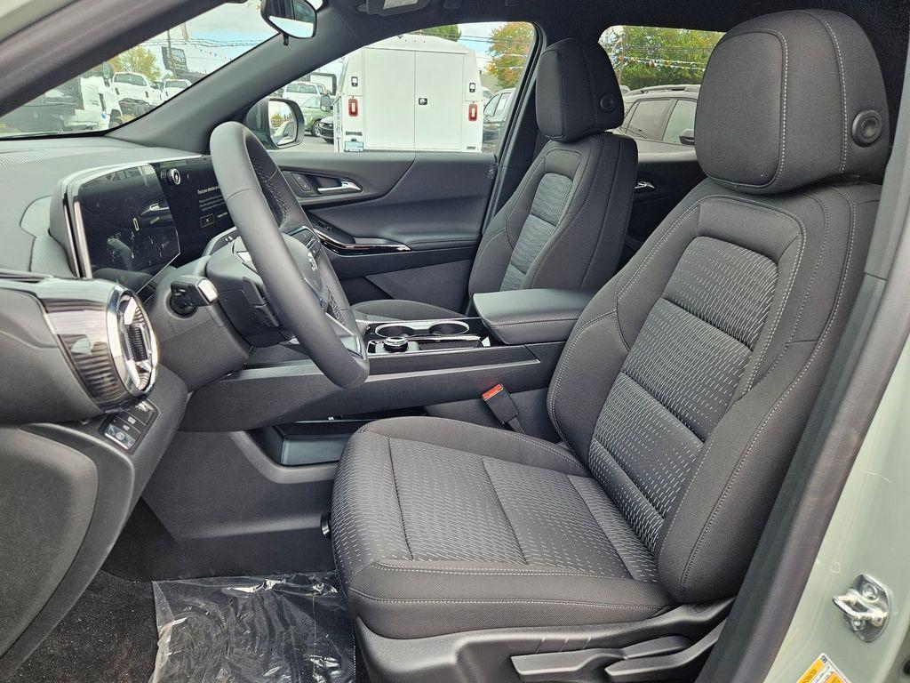 new 2026 Chevrolet Equinox car, priced at $30,984