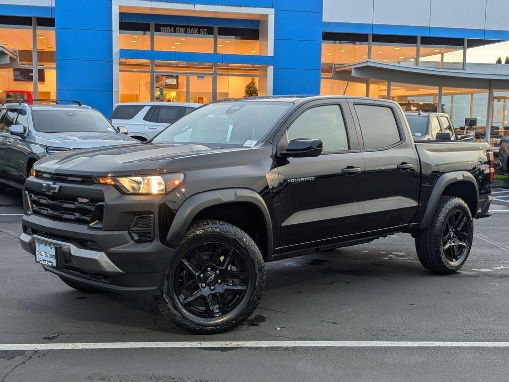 new 2024 Chevrolet Colorado car, priced at $43,070