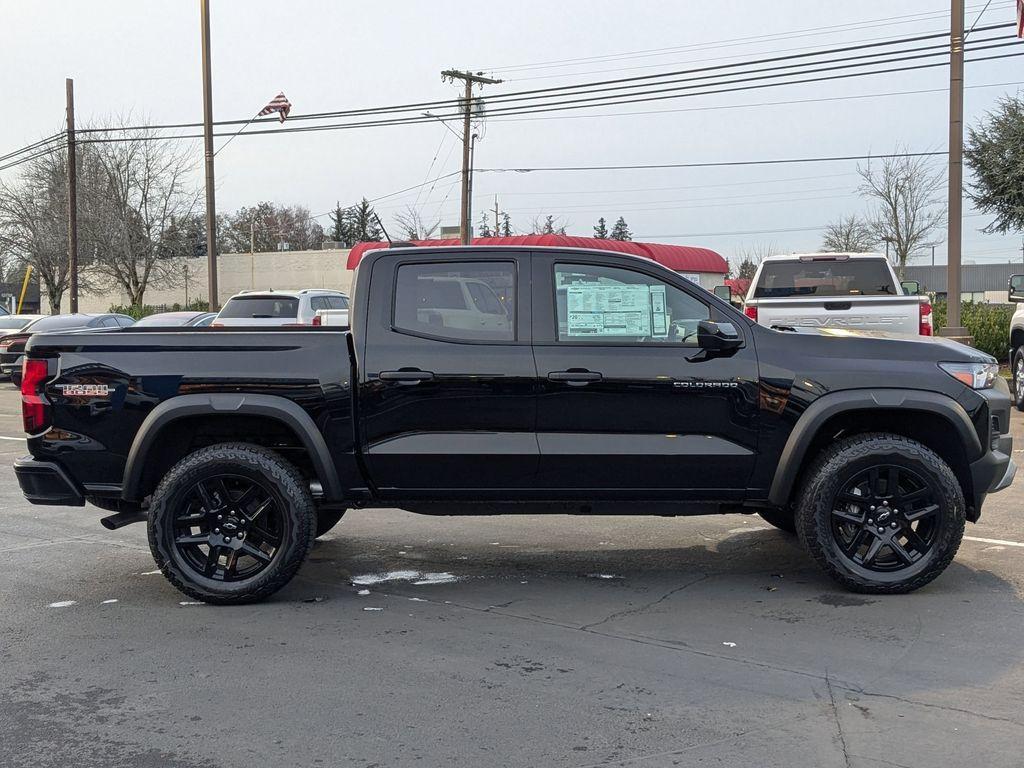 new 2024 Chevrolet Colorado car, priced at $43,070