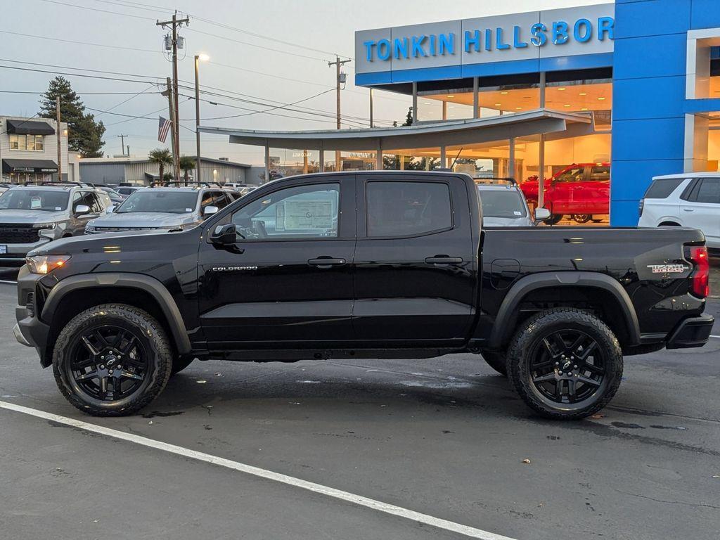 new 2024 Chevrolet Colorado car, priced at $43,070