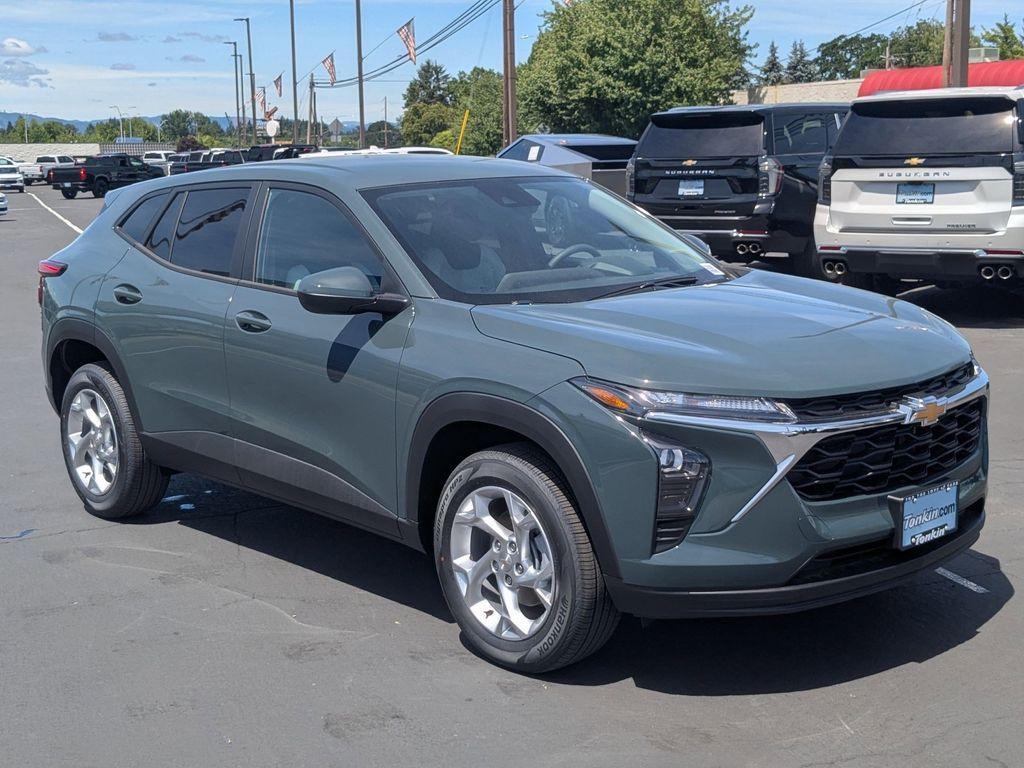 new 2025 Chevrolet Trax car, priced at $23,560