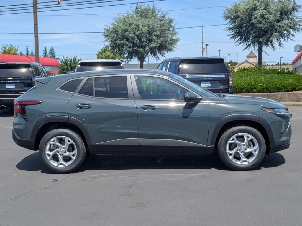 new 2025 Chevrolet Trax car, priced at $23,560