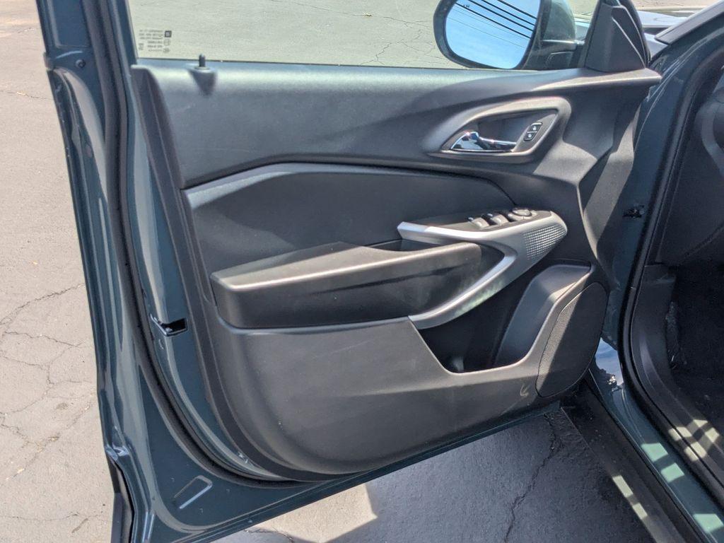 new 2025 Chevrolet Trax car, priced at $23,560