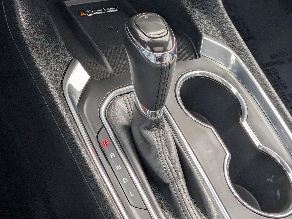 used 2019 Chevrolet Traverse car, priced at $29,896
