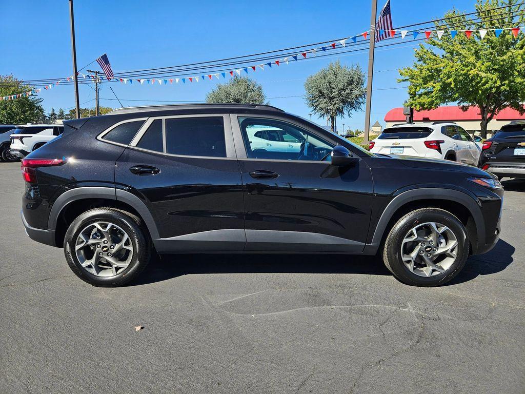 new 2025 Chevrolet Trax car, priced at $21,821