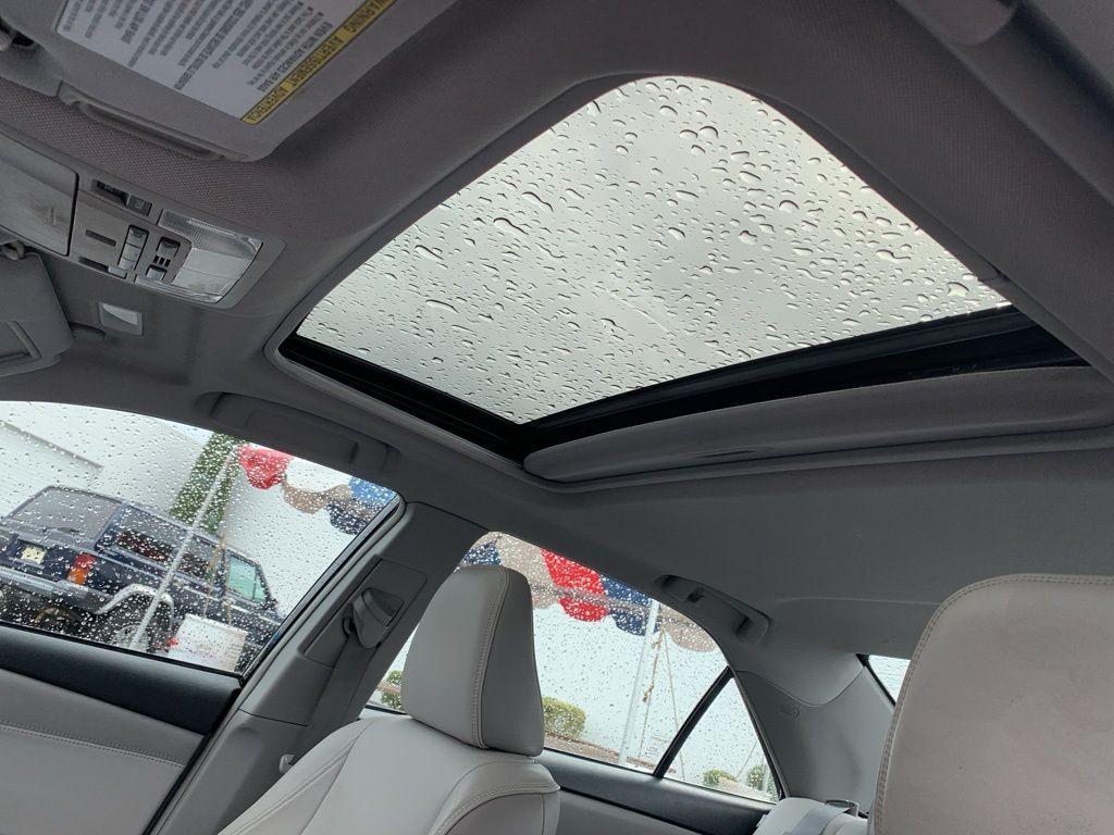 used 2015 Toyota Camry car, priced at $17,864