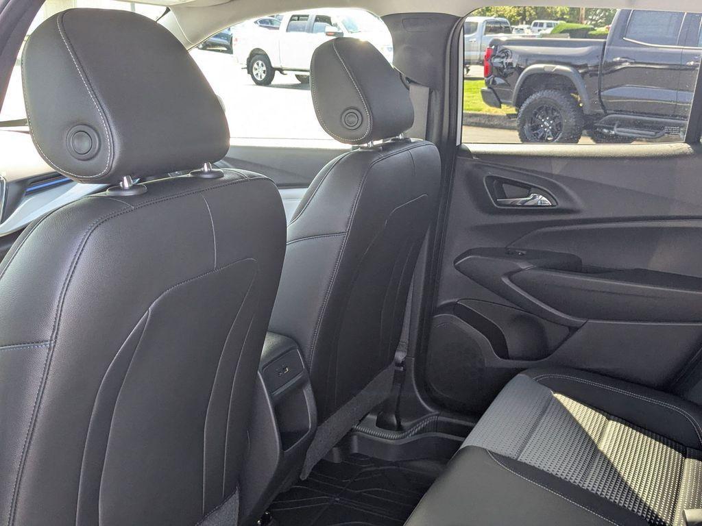 new 2025 Chevrolet Trax car, priced at $25,514