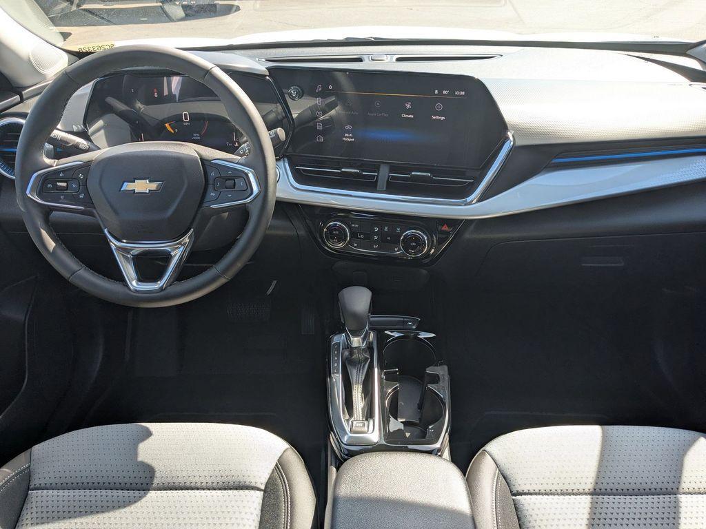 new 2025 Chevrolet Trax car, priced at $25,514