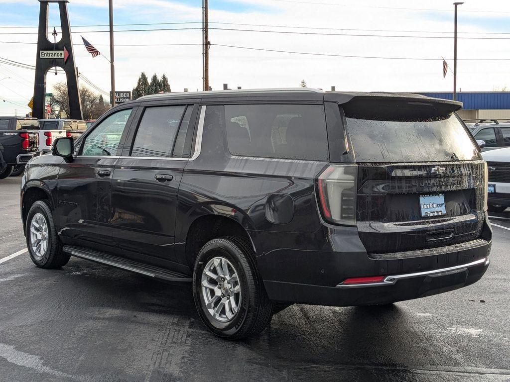 new 2025 Chevrolet Suburban car, priced at $77,015