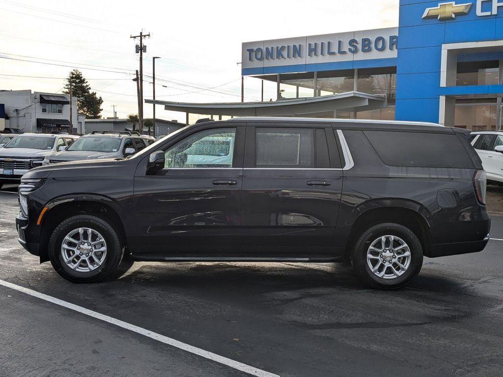 new 2025 Chevrolet Suburban car, priced at $77,015